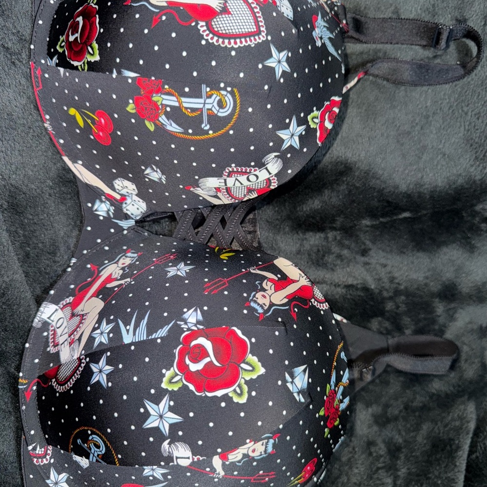 Torrid Black and Red Pin-Up Print Bra